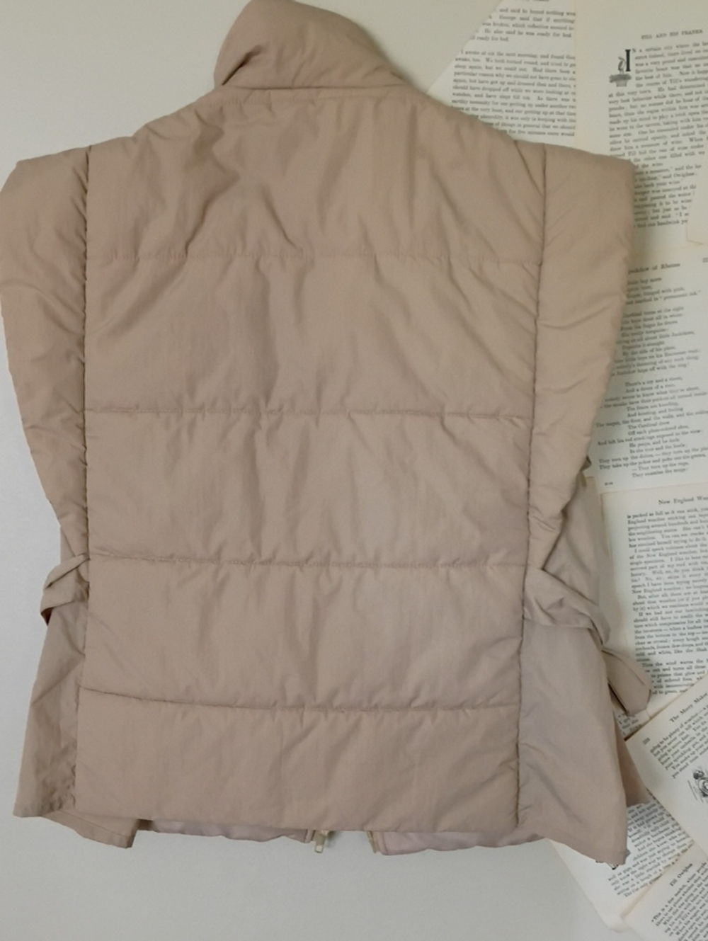 Entro Khaki Puffer Vest S - Picture 3 of 3